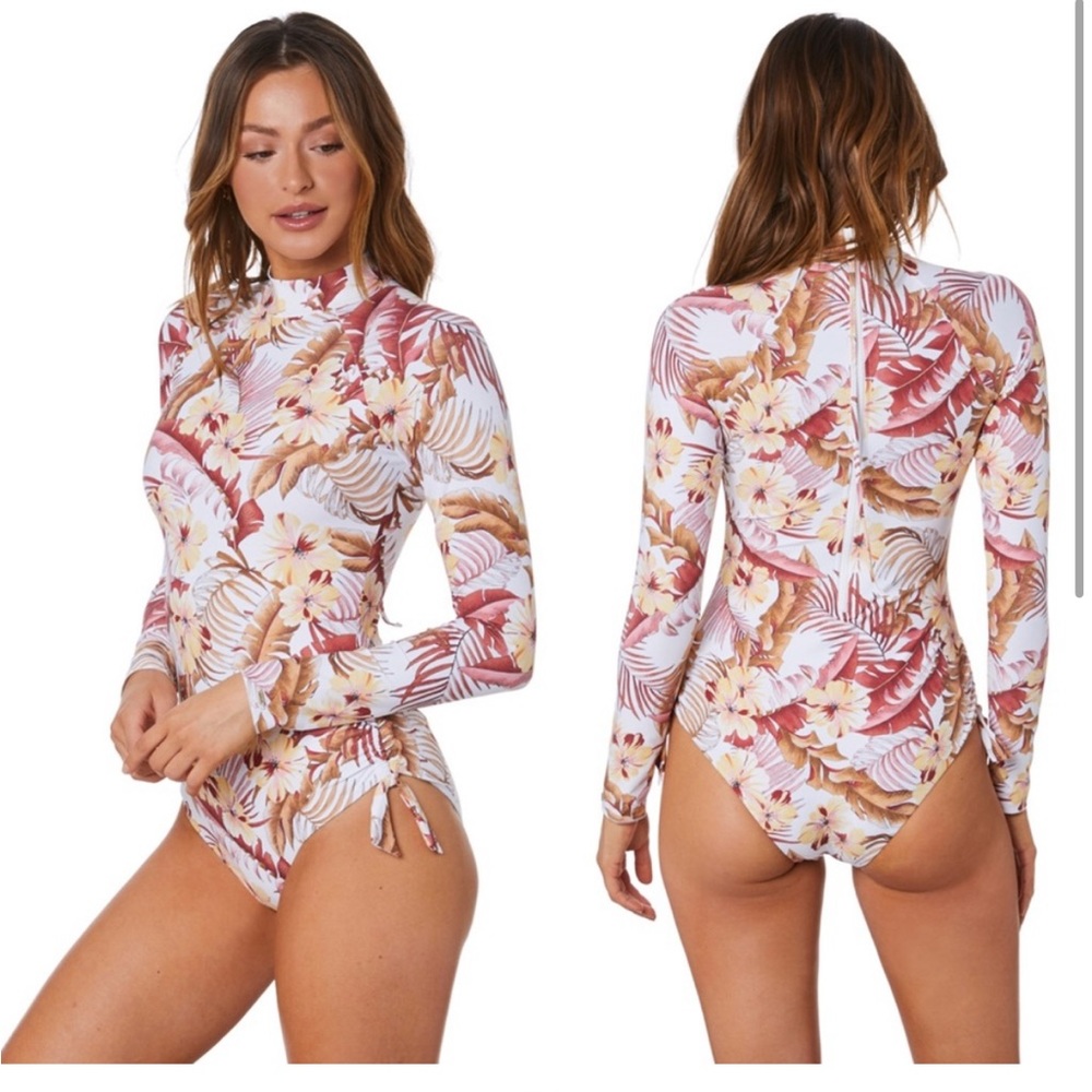 RIP CURL LEILANI LONG SLEEVE RASHGUARD SUIT / MEDIUM / 💓🤍✨🌺